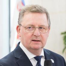 Photo of Mark Dickinson